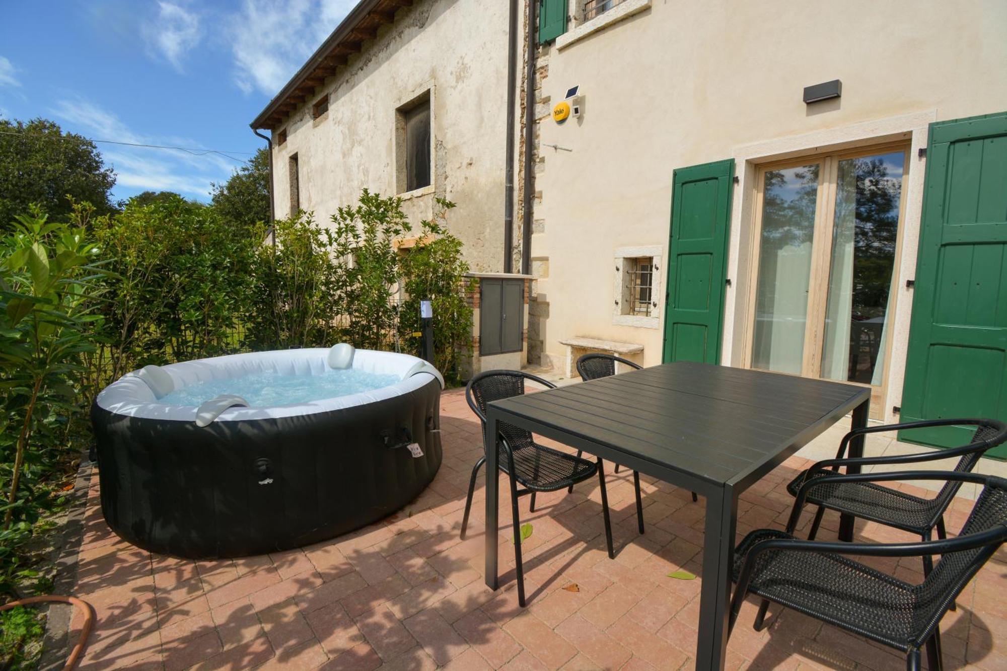 Residence Corte Bellebarbe Rivoli Veronese Εξωτερικό φωτογραφία