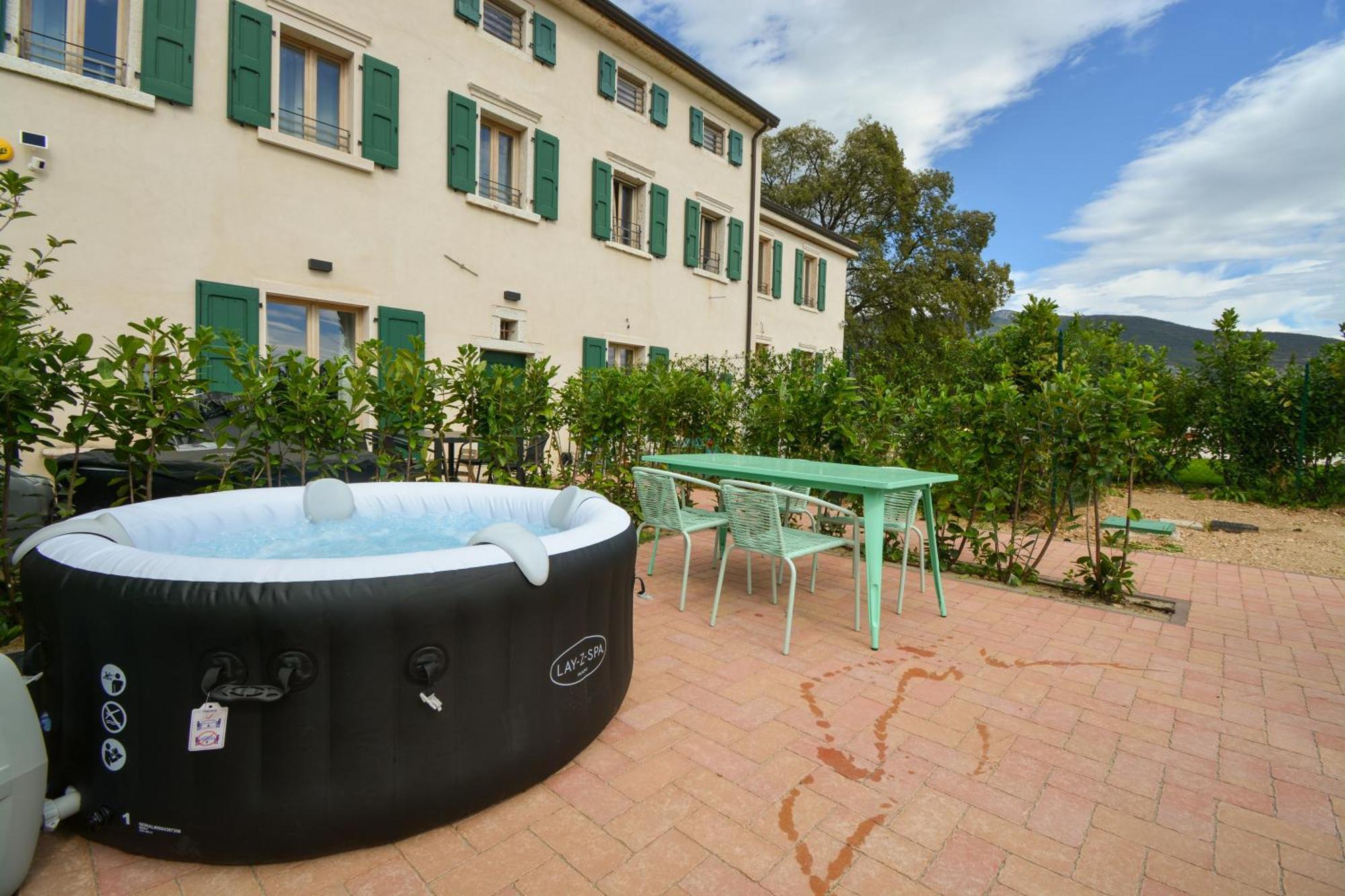 Residence Corte Bellebarbe Rivoli Veronese Εξωτερικό φωτογραφία